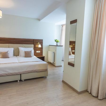 בוקרשט Aparthotel Sir Fundeni Tower מראה חיצוני תמונה