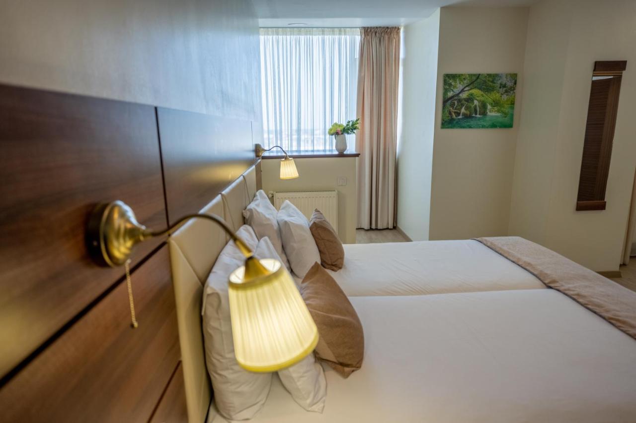 בוקרשט Aparthotel Sir Fundeni Tower מראה חיצוני תמונה